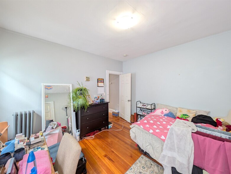 Building Photo - 41 Belknap St