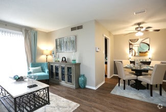 Building Photo - Forest Glen Apartments