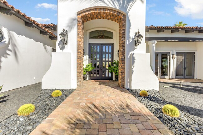 Building Photo - 83054 S Bay Dr