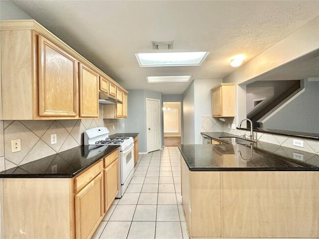 Building Photo - 7423 Bannon Field Ln