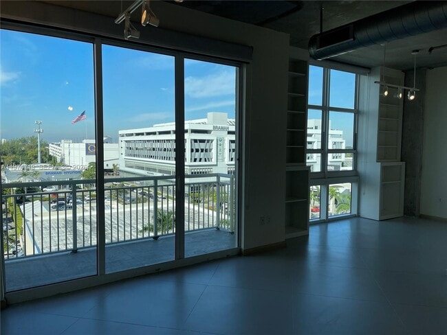 Building Photo - 2001 S Biscayne Blvd