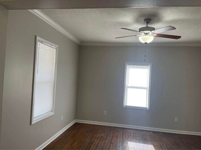 Building Photo - 1717 Campbell St