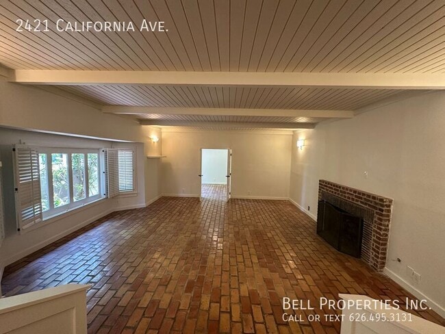 Building Photo - 2421 California Ave