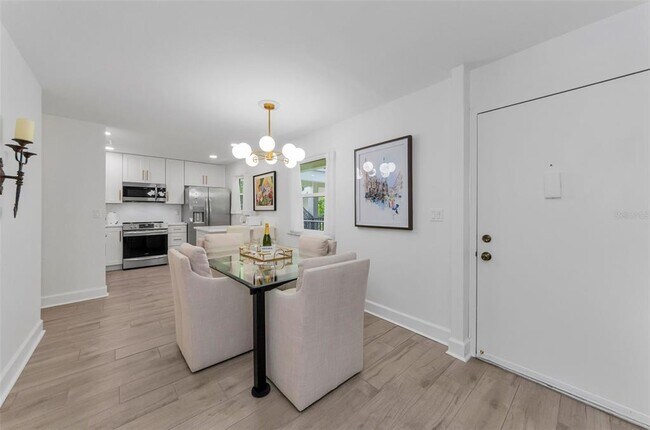 Building Photo - 2700 Bayshore Blvd