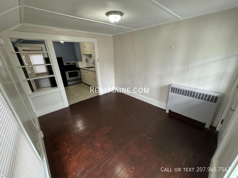 Building Photo - 145 Essex St