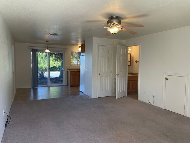Building Photo - Very Nice Two Story 2 Bedroom 1.5 Bathroom...