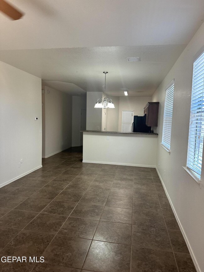 Building Photo - 11269 Bullseye St