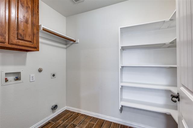 Building Photo - 1609 Sunrise Dr