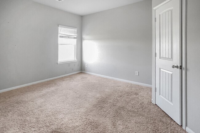 Building Photo - 4835 Purple Wisteria Ln