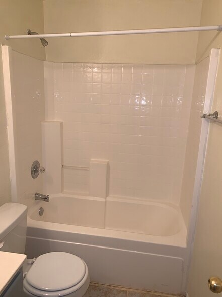 Building Photo - 4838 Orchard Ridge Dr