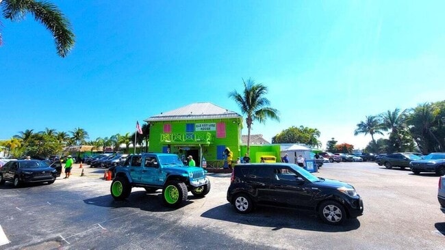 Building Photo - 890 N Federal Hwy