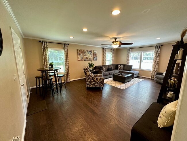 Building Photo - Remarkable Value. Unbeatable Location.