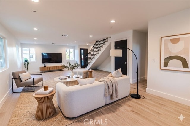 Building Photo - 5018 Pickford St