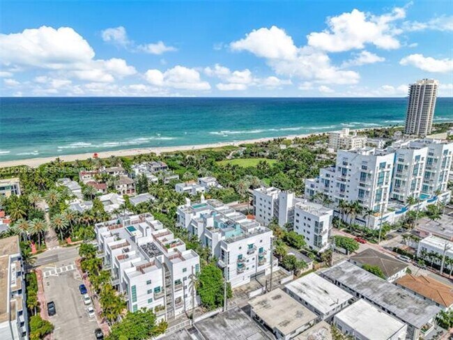 Building Photo - 7728 Collins Ave