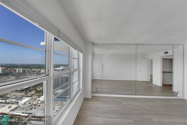 Building Photo - 3500 Galt Ocean Dr