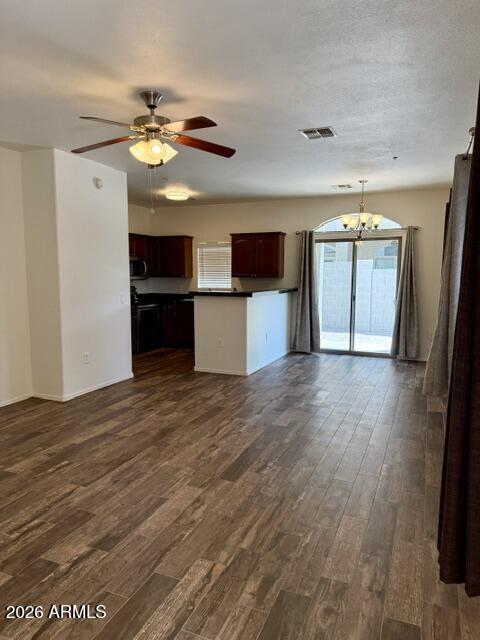 Building Photo - 2401 E Rio Salado Pkwy