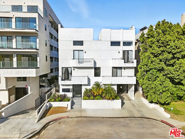 Building Photo - 1826 Overland Ave