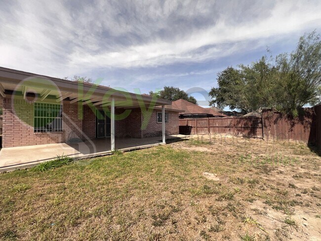 Building Photo - Beautiful 3bed/2bath Home in McAllen