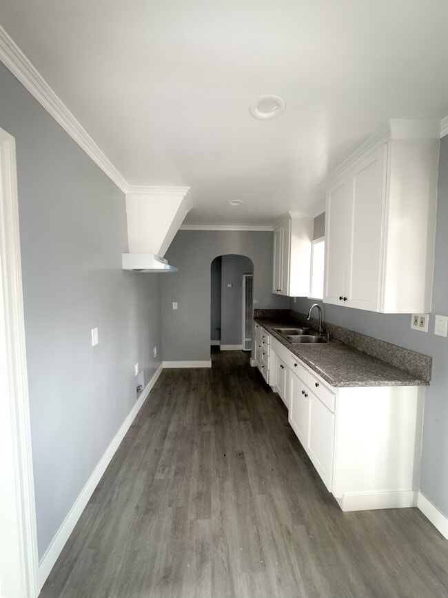 Building Photo - 7830 Alpaca St