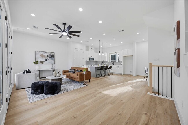 Building Photo - 2014 Yates St