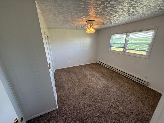 Building Photo - 204 Martin Ct