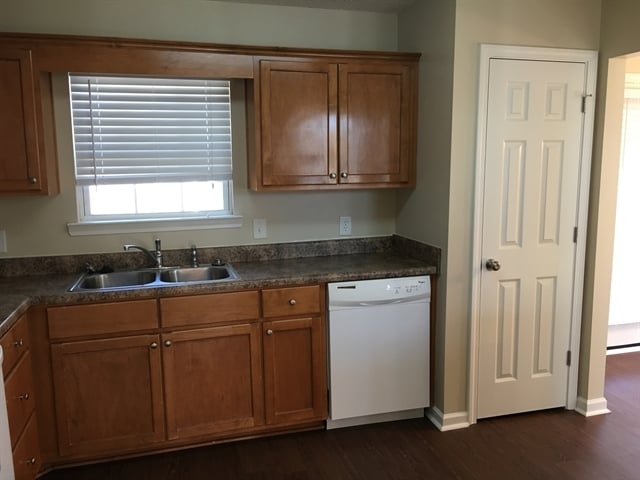 Building Photo - 140 Nandina Wy