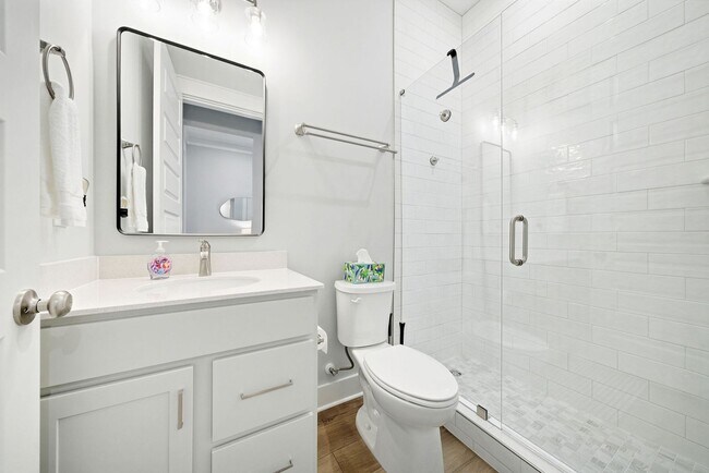 Building Photo - 323A Suwannee Dr