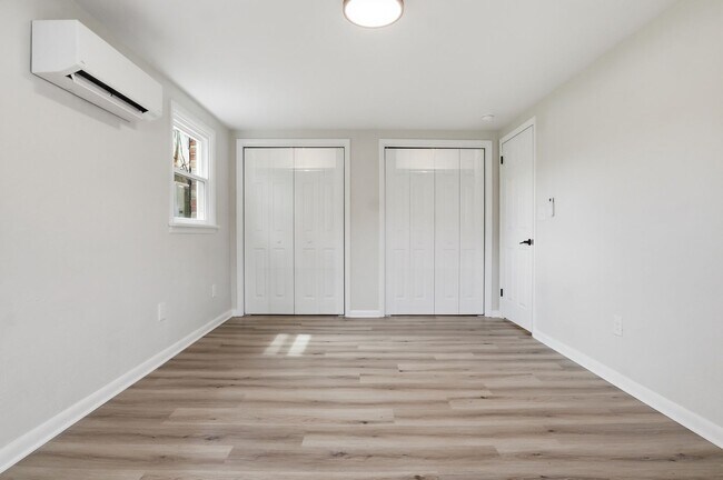 Building Photo - 234 Hartley Rd