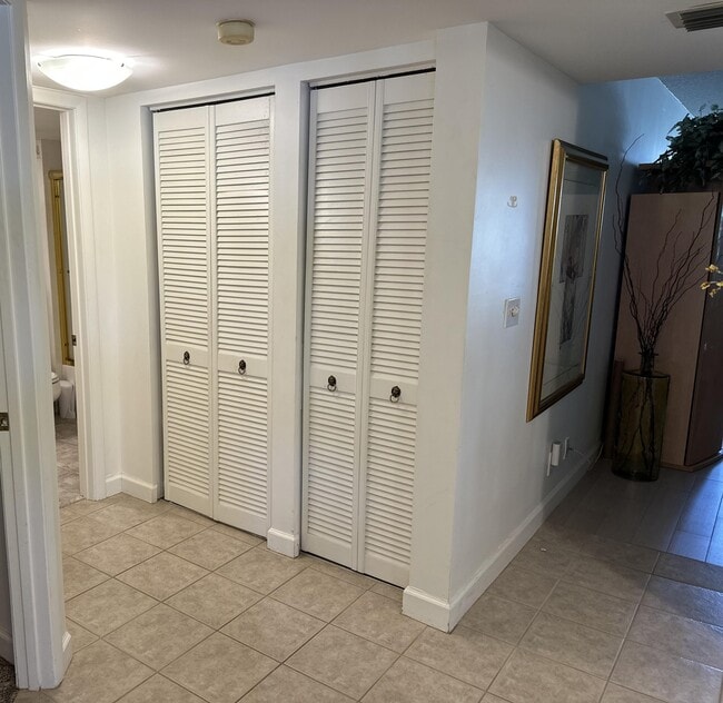 Building Photo - 3138 Via Poinciana