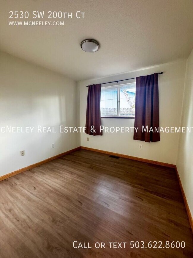 Building Photo - 2530 SW 200th Ct