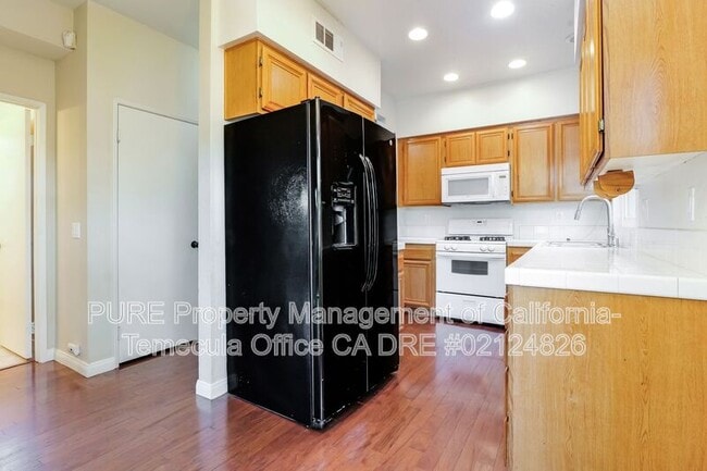 Building Photo - 27575 Marian Rd