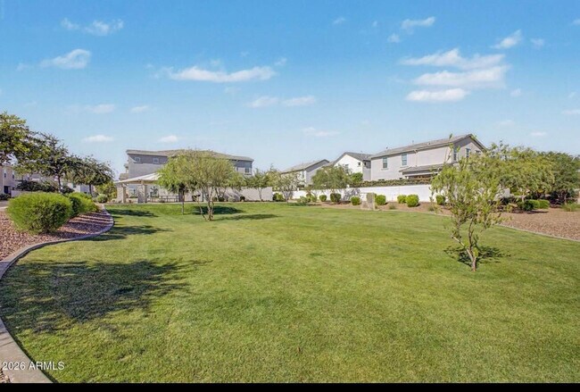 Building Photo - 5016 E Gallop Wy