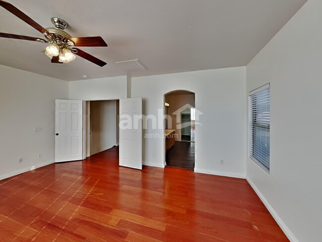 Building Photo - 2346 S Boca Cir