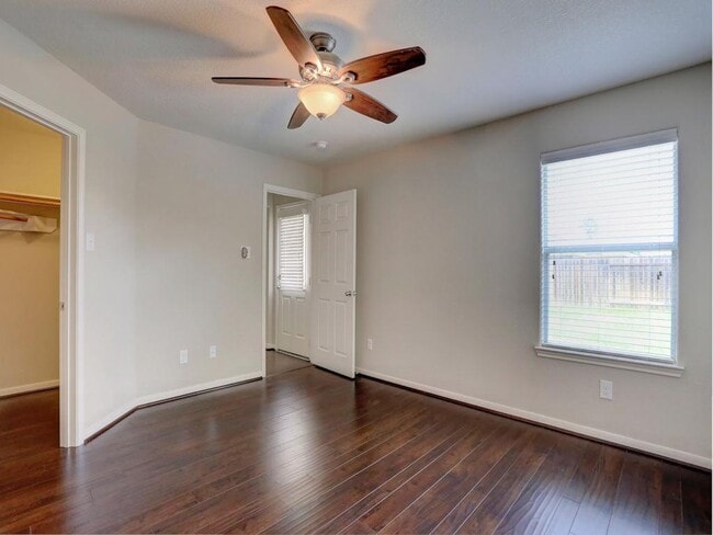 Building Photo - 28925 San Bernard River Loop