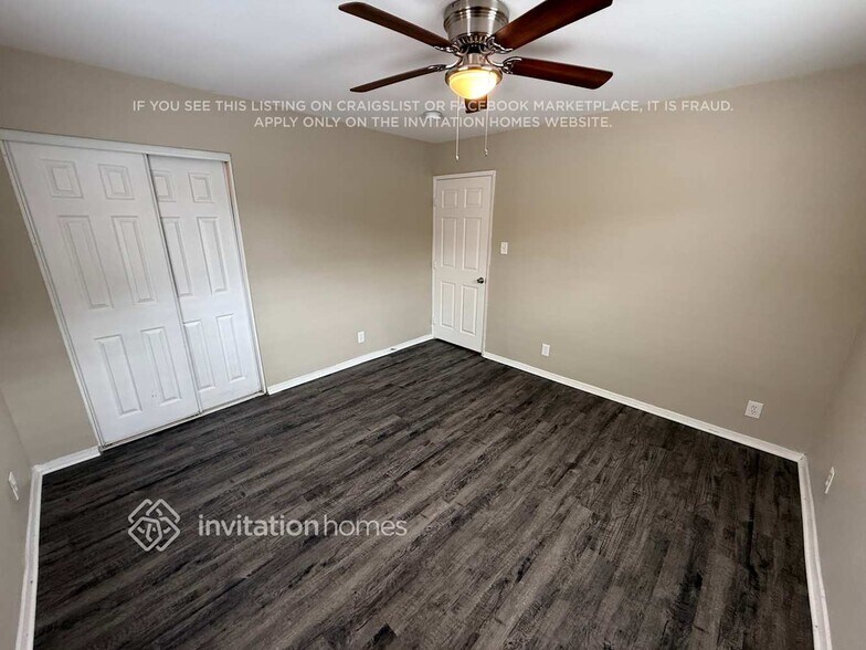 Building Photo - 13471 Placid Dr