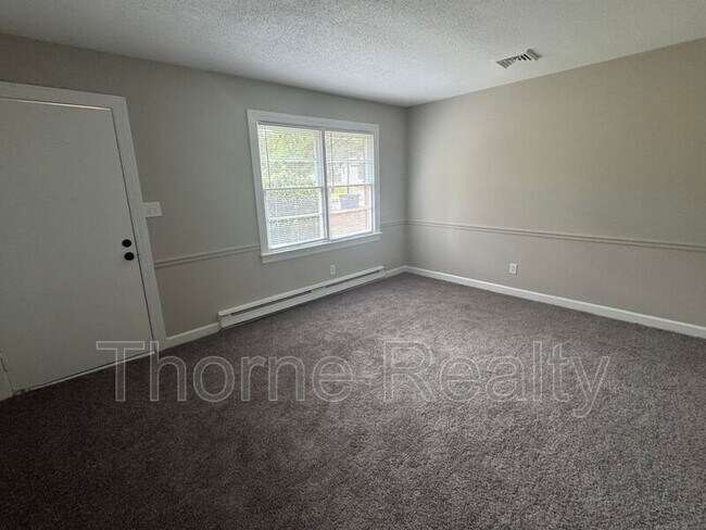 Building Photo - 112 Cane Dr