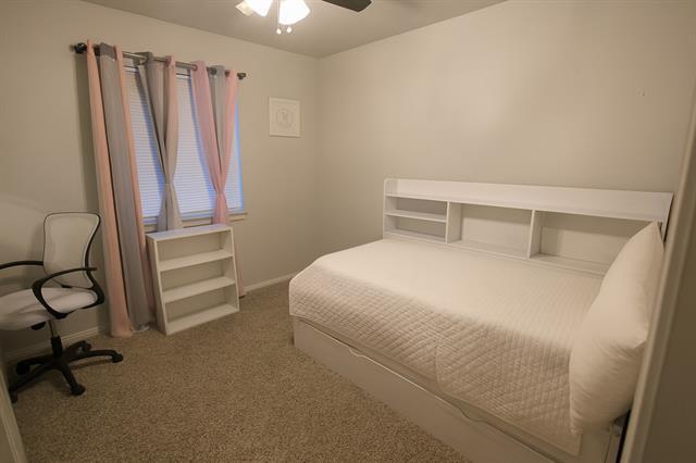 Building Photo - 2841 Bluffs Ct