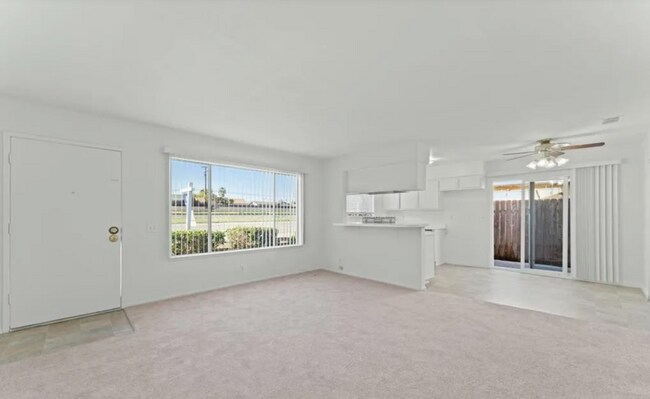 Building Photo - East Ventura Duplex – 2 Bedroom, 1.75 Bath...