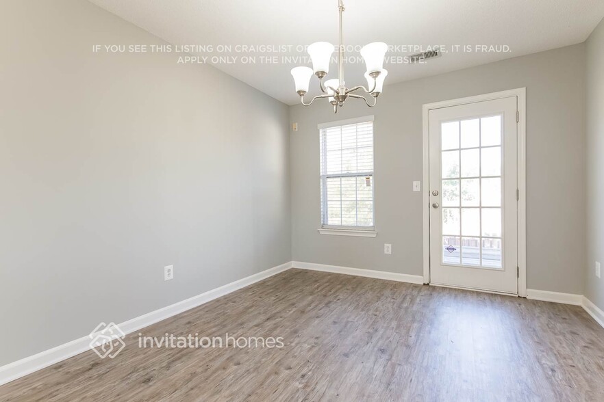 Building Photo - 4611 Orange Dr