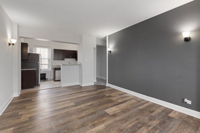 Primary Photo - 1608 W Sherwin Ave