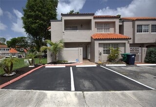 Building Photo - 6475 SW 129th Ave