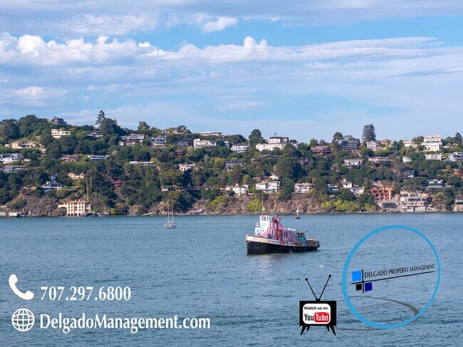 Building Photo - Sausalito living in this 2bd/2ba hillside ...
