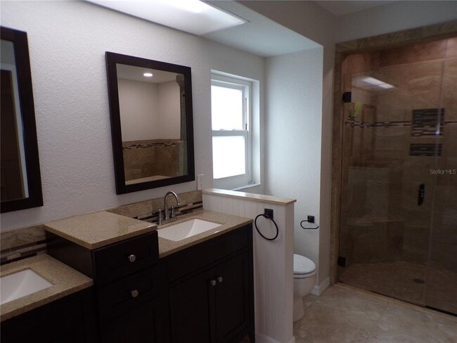 Building Photo - 17115 Barcrest Ln