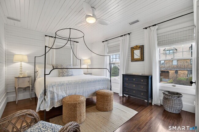 Building Photo - 28 Fenwick Ave