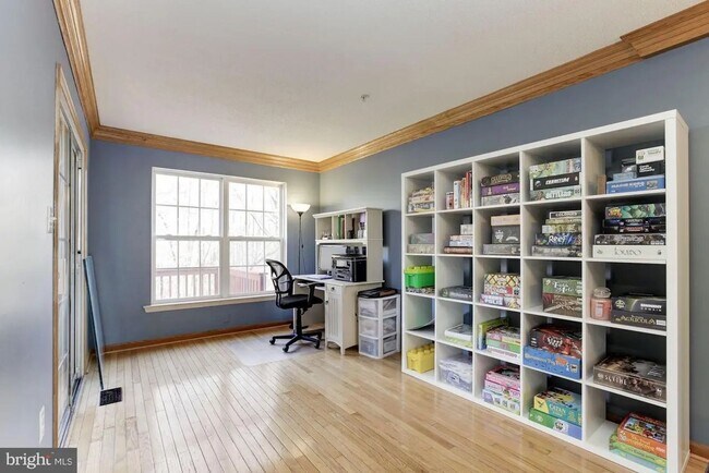 Building Photo - 208 Goldsborough Dr