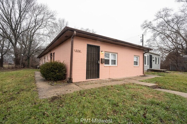 Building Photo - Modern Duplex in Prime Location - Perfect Rental Opportunity in Indianapolis!