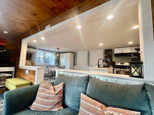 Building Photo - 50 Browning Pond Cir