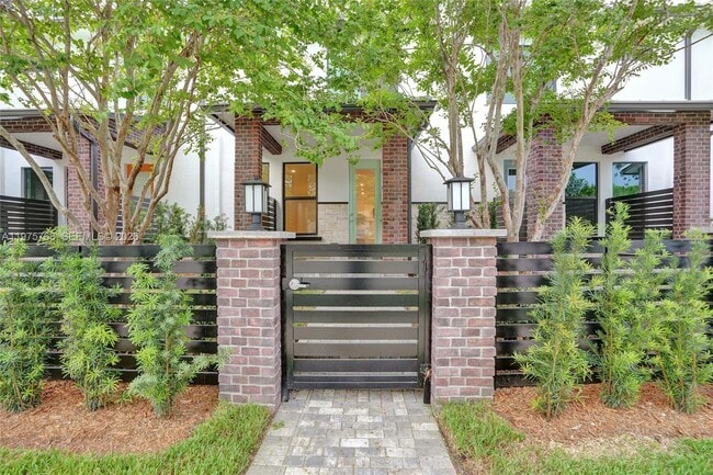 Building Photo - 8339 NW 7th Pl