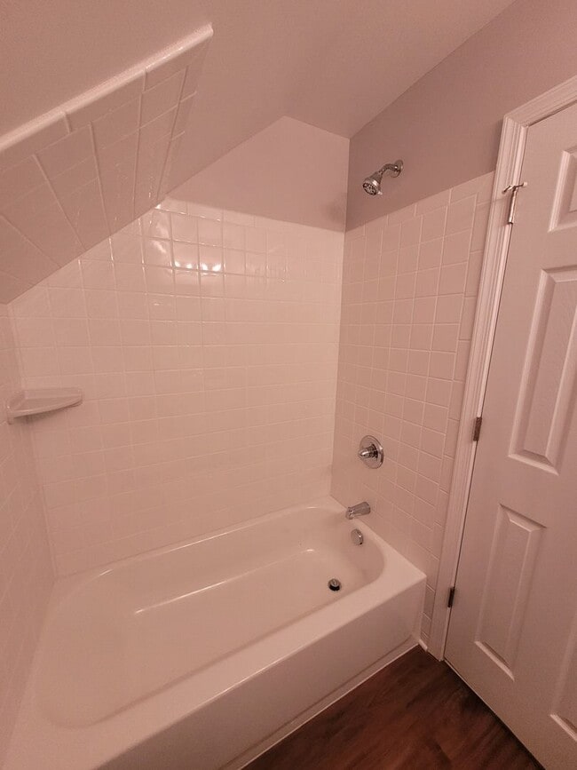 Building Photo - DUNBARTON