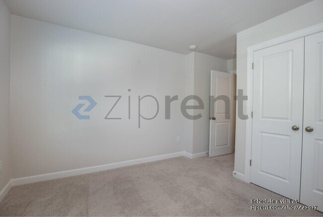 Building Photo - 1220 Tredenham Wy